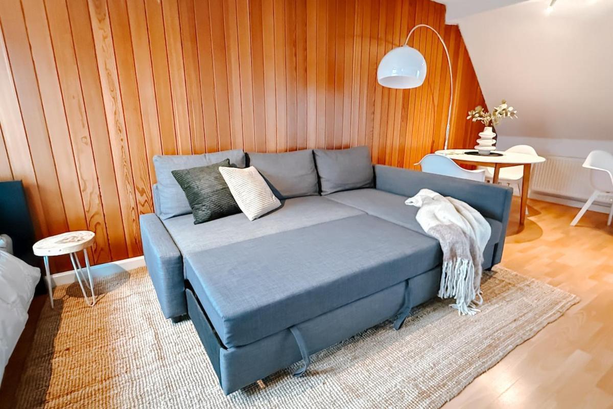 Rooftop-apartment Zentral Gelegen In * Düsseldorf